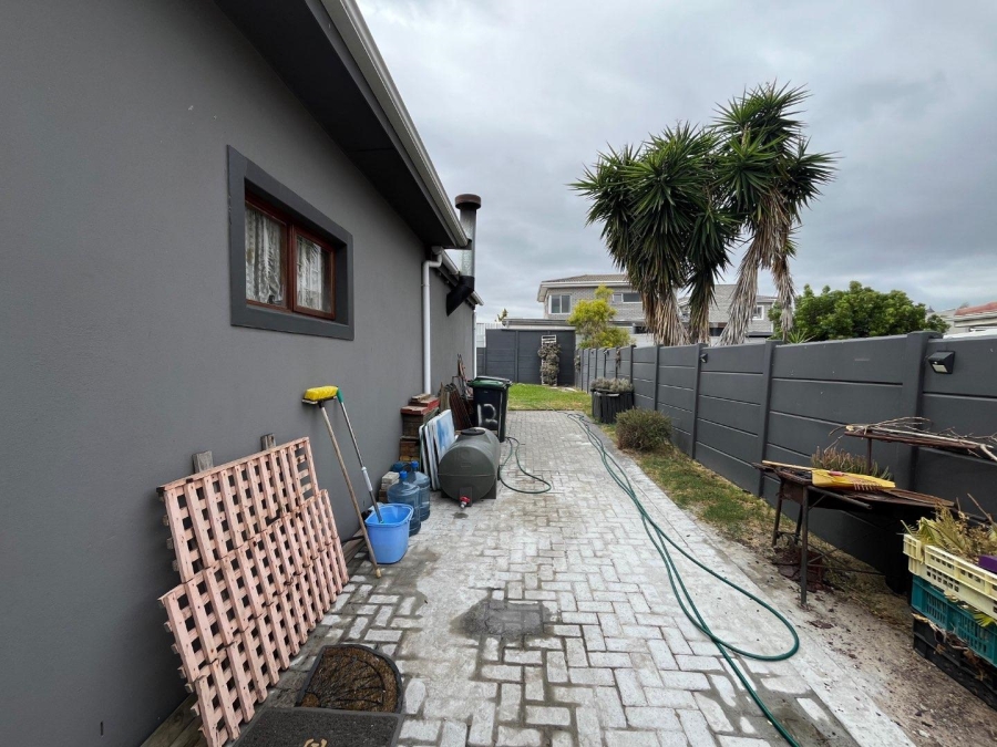 3 Bedroom Property for Sale in Soneike Western Cape